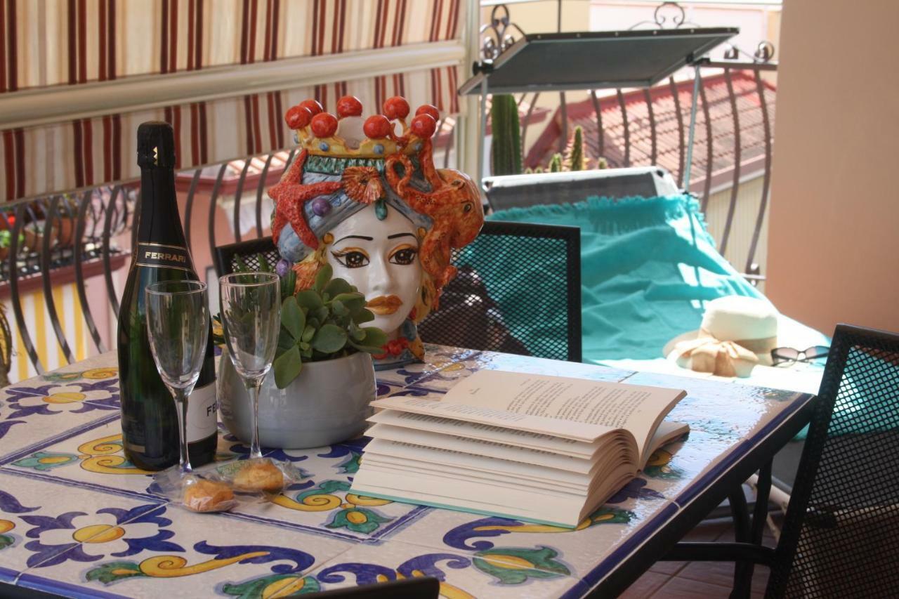 Ines Bed And Breakfast Giardini-Naxos Exterior foto