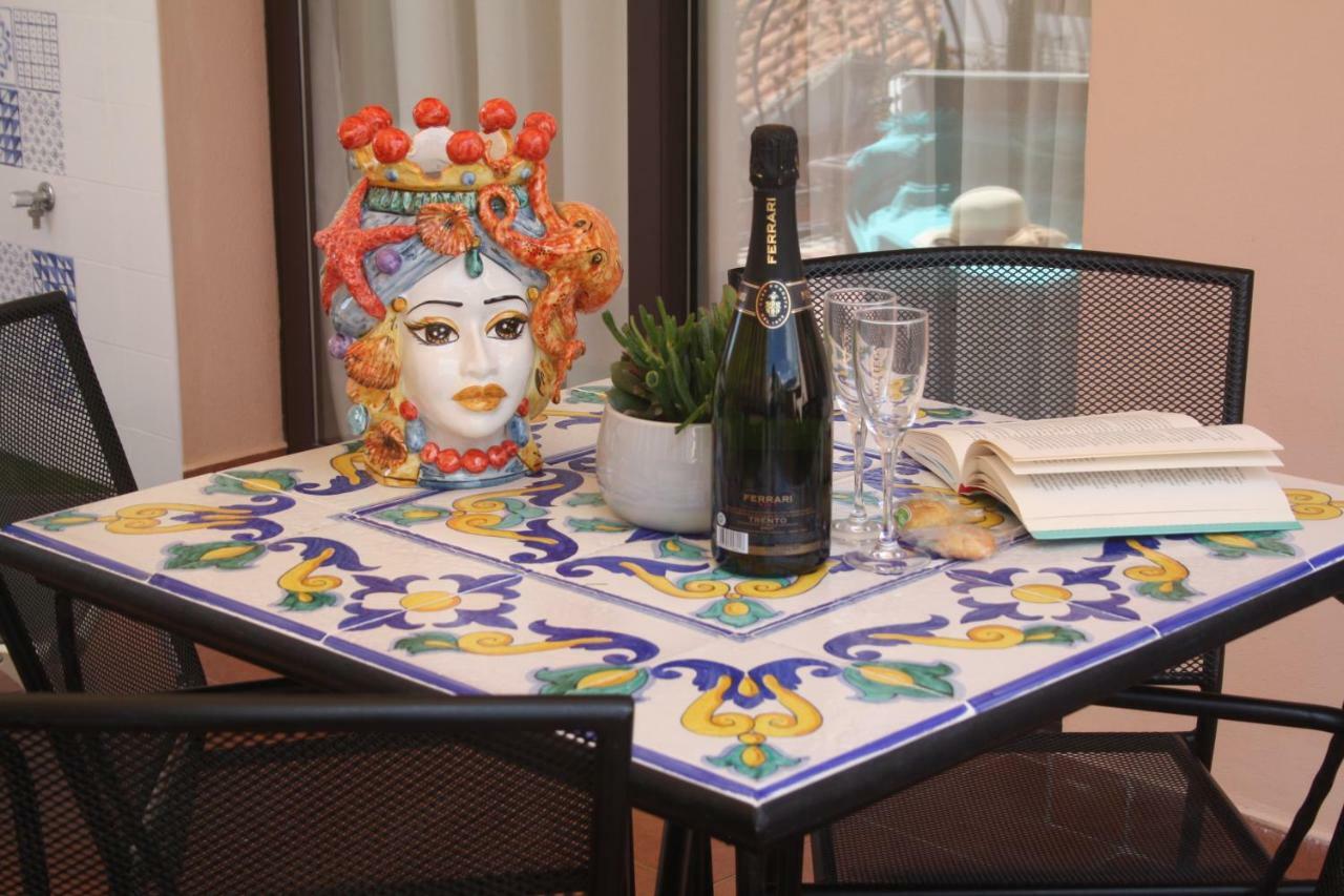 Ines Bed And Breakfast Giardini-Naxos Exterior foto