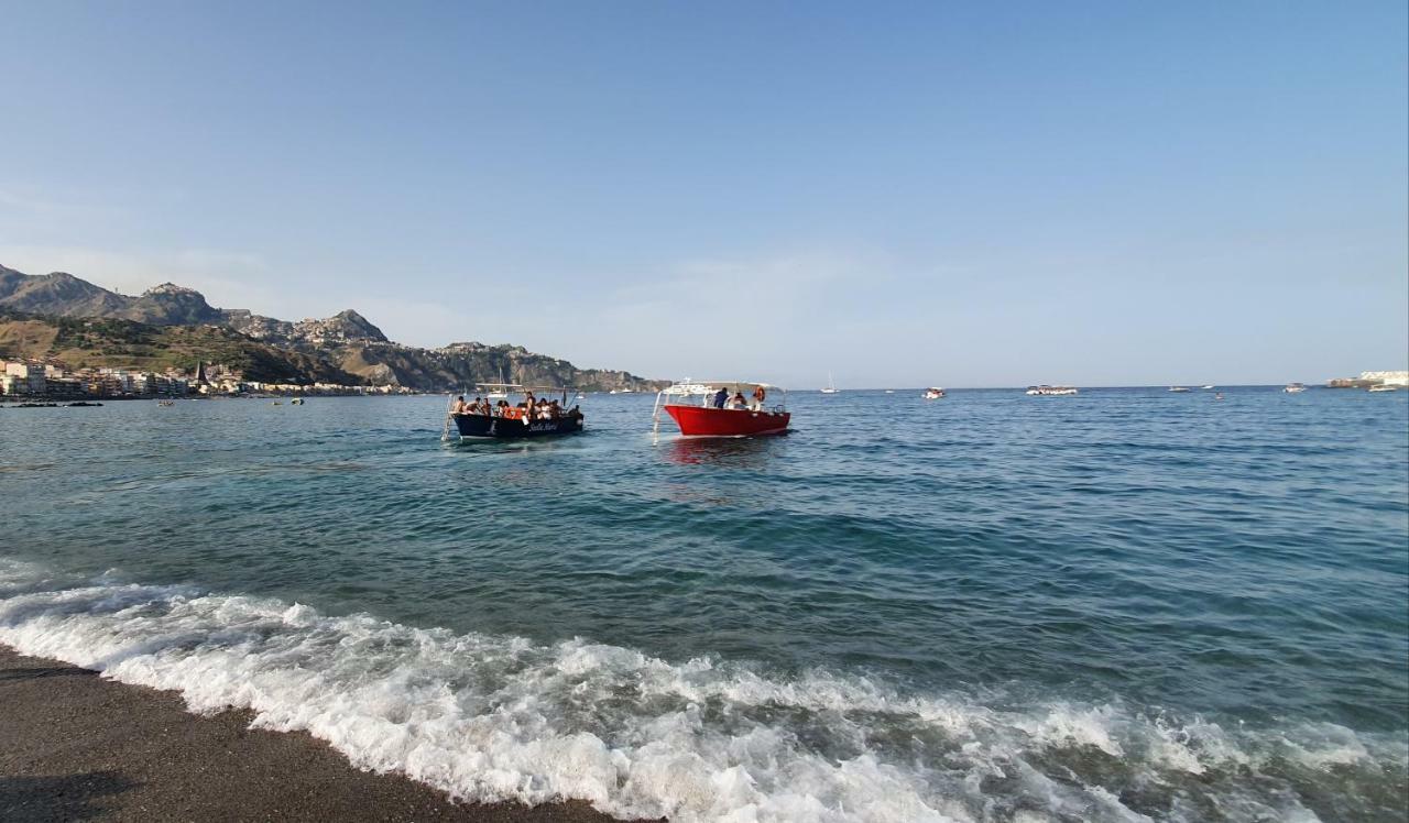 Ines Bed And Breakfast Giardini-Naxos Exterior foto